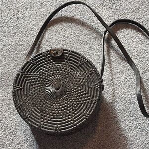 Amerii woven round bag